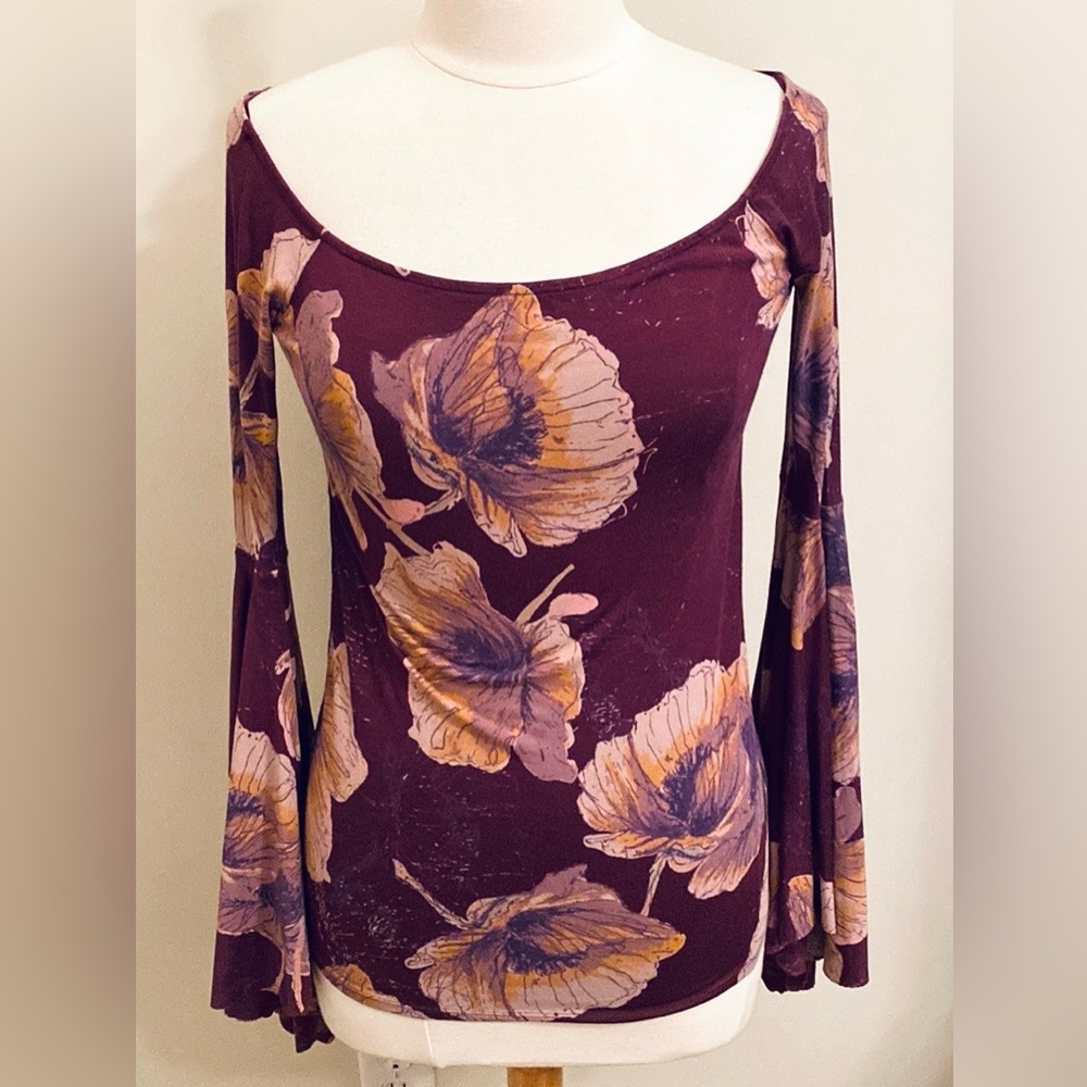 We The Free Wine Purple Birds Of Paradise Floral M 70s Retro Whimsical Boho Top